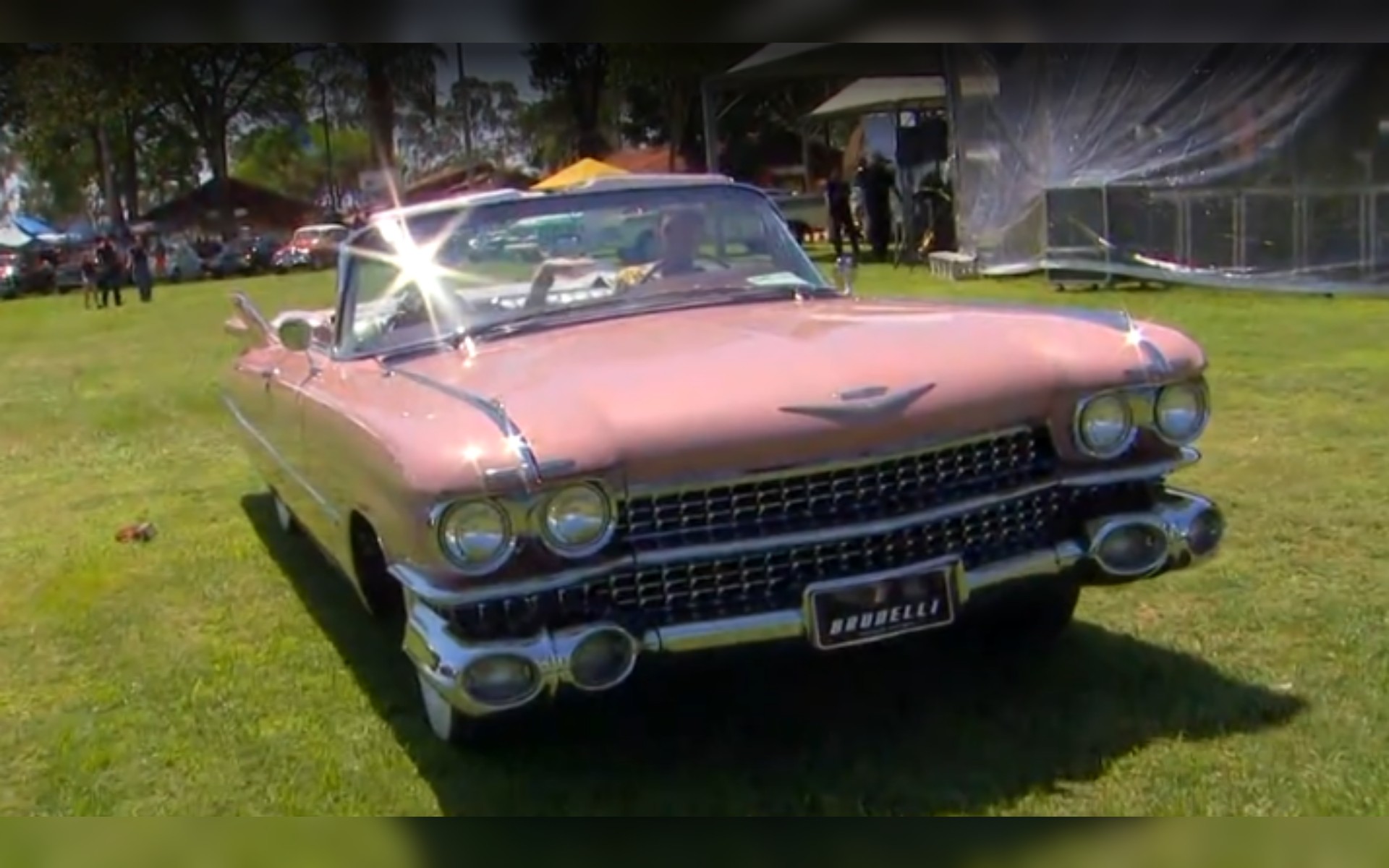 Carros de 100 anos e Cadillac ‘Rabo de Peixe’ são destaque em feira de automobilismo retrô em Rio Preto